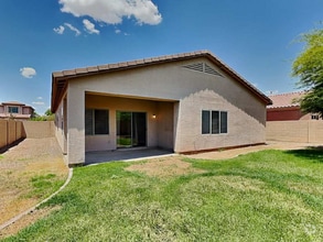 Building Photo - 2102 E La Costa Dr