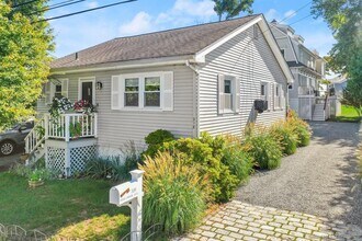 Building Photo - 318 Pine Creek Ave