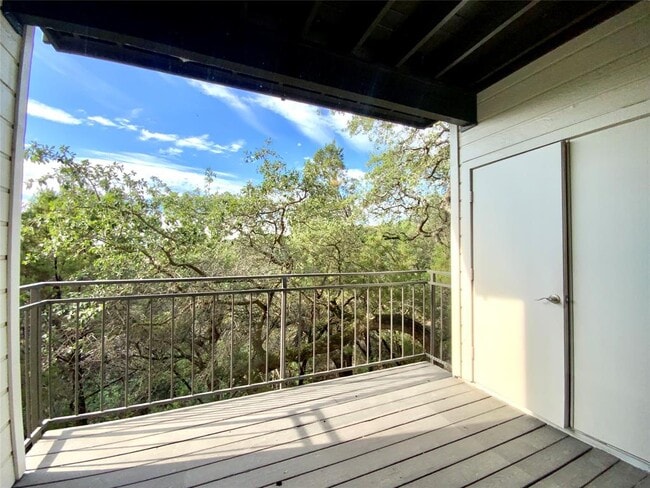 Building Photo - 6000 Shepherd Mountain Cove