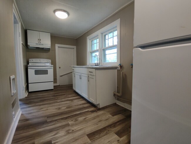 Foto del edificio - Renovated Cottage for Lease