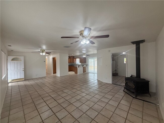 Building Photo - 1943 Pico St