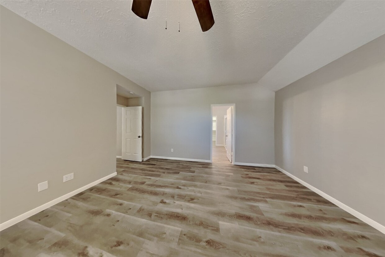 Building Photo - 6807 Oakbranch Manor Ln