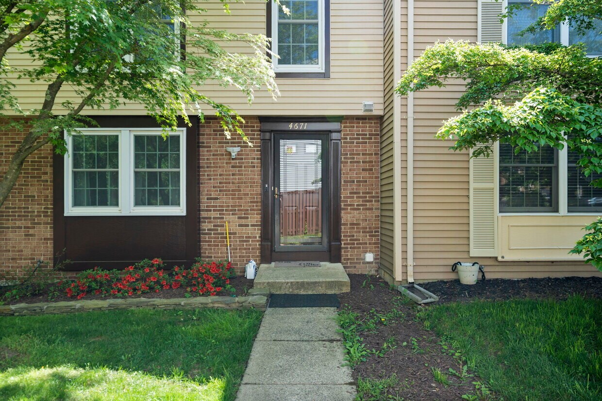 Primary Photo - 4671 Brentleigh Ct