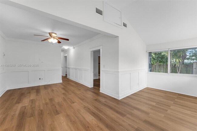 Foto del edificio - 1621 NW 55th St