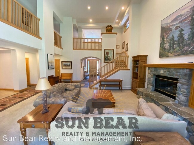 Building Photo - 3 br, 3 bath House - 933 Northwood Blvd. 26