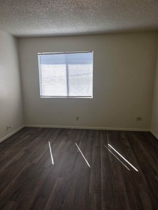 Foto del edificio - 5901 Ming Ave