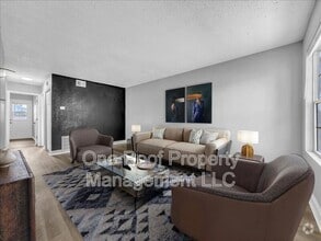 Building Photo - 2000 Chateau Dr