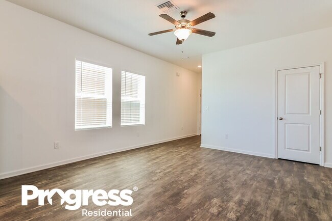 Foto del edificio - 35204 White Water Lily Wy