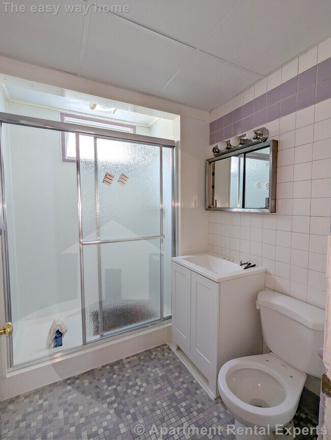 Foto del edificio - Davis Square 4 Bedroom, 2 Baths - New Reno