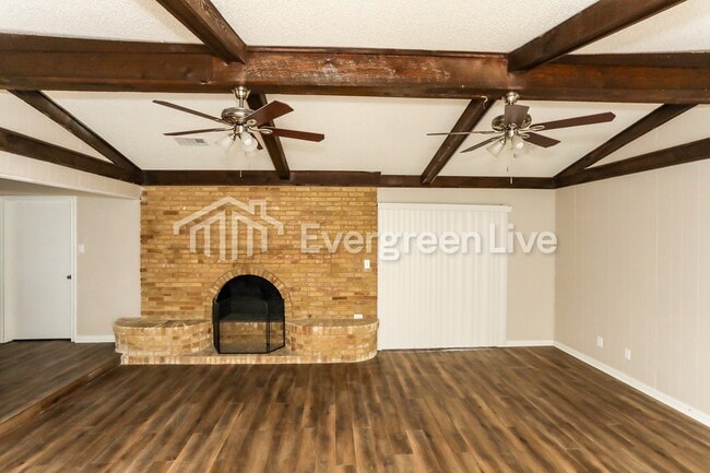 Foto del edificio - 715 San Juan Dr