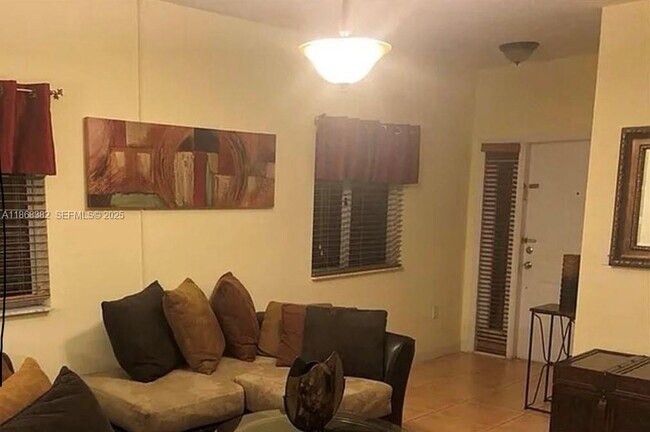 Foto del edificio - 4143 NE 9th St