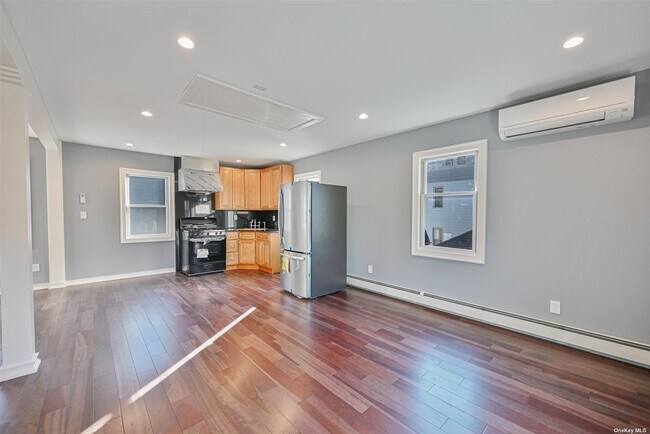 Foto del edificio - 146 Lowell Ave