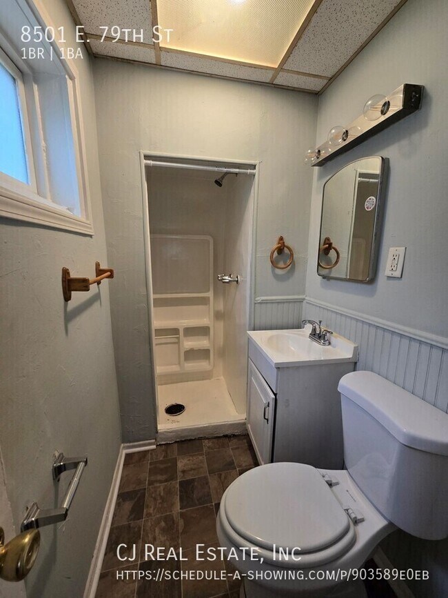 Building Photo - 8501 E 79th St