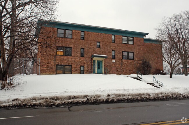 Foto del edificio - Huntington Park Apartments