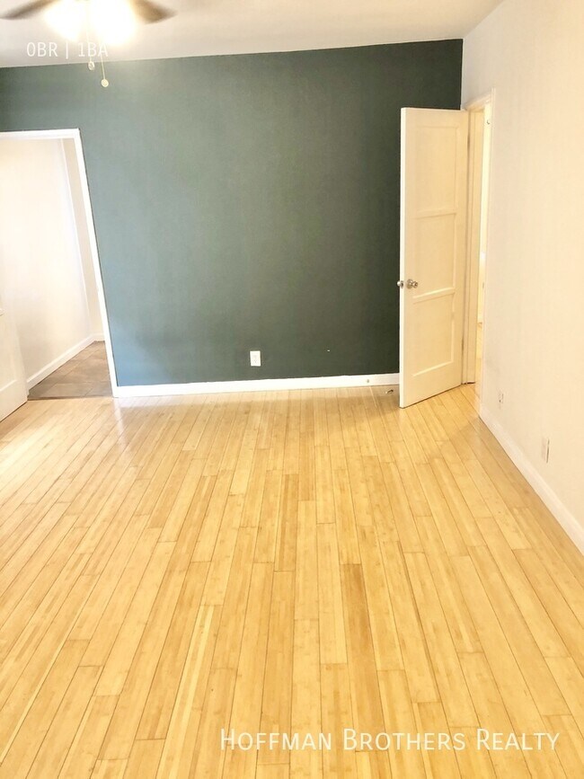 Foto del edificio - 2553 S Sepulveda Blvd