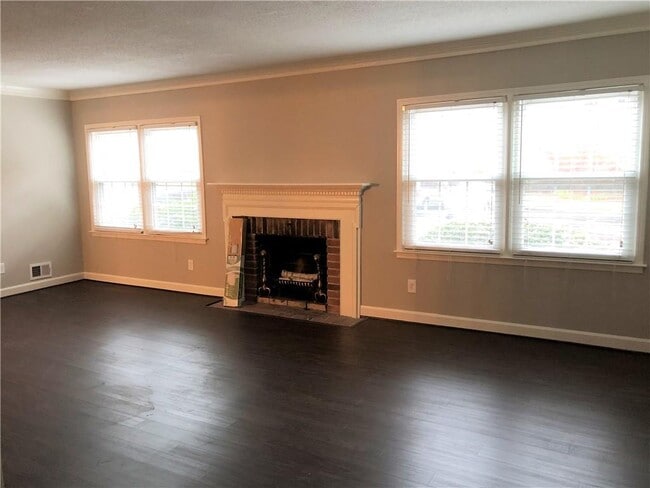Building Photo - 2353 Henderson Mill Ct