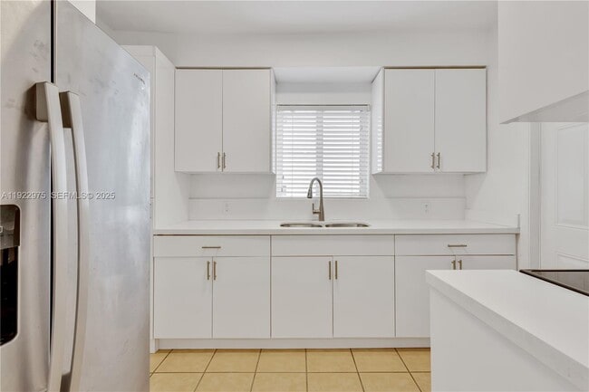 Foto del edificio - 505 SW 11th St