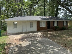 Building Photo - 5884 Ash St