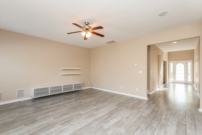 Building Photo - 4455 Ambassador Way