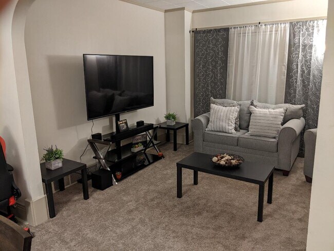 Foto del edificio - 3722 W Dorothy Pl