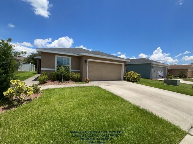 Foto del edificio - 4907 Summerfield Cir