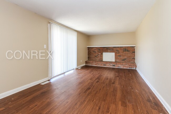 Building Photo - 2840 Pawnee Dr