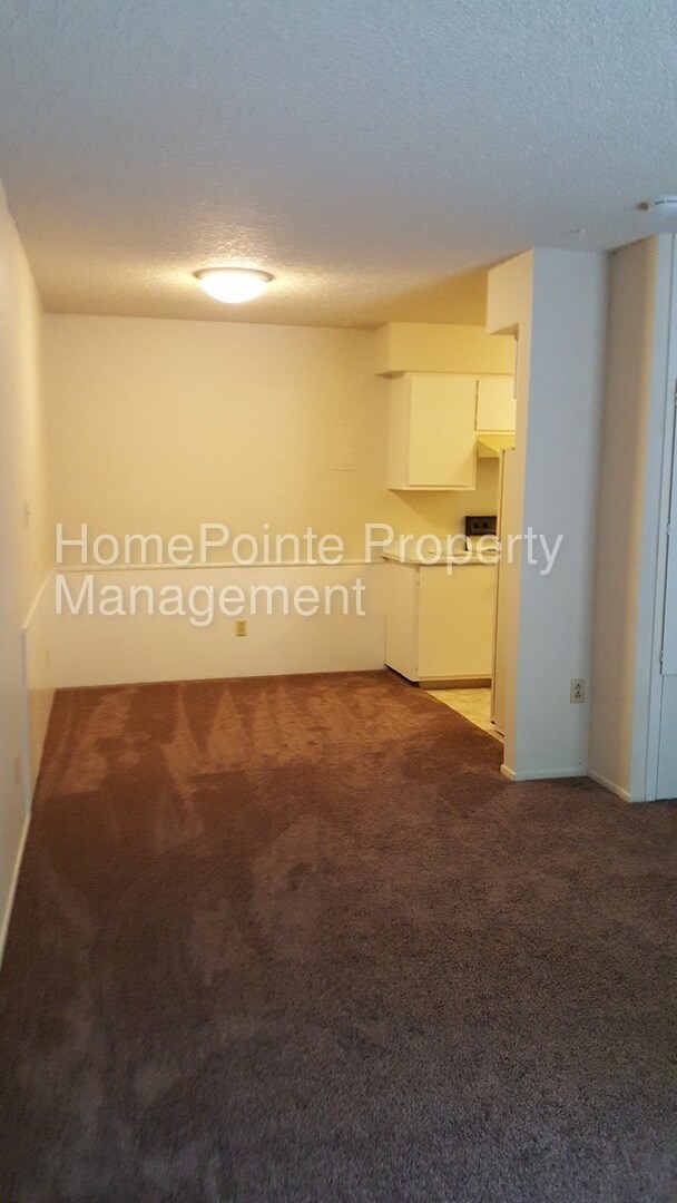 Foto del edificio - 3120 Howe Ave