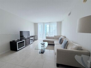 Building Photo - 325 S Biscayne Blvd