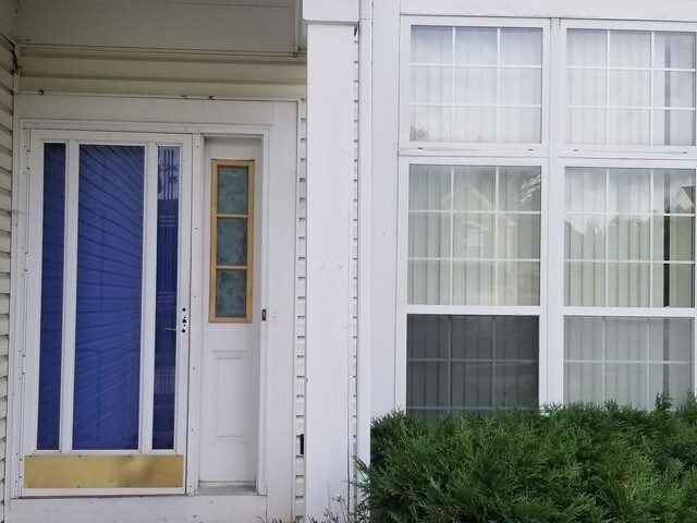 Foto del edificio - 2223 Periwinkle Ln