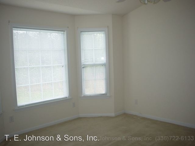Building Photo - 3 br, 2 bath House - 3816 Heather View Lane