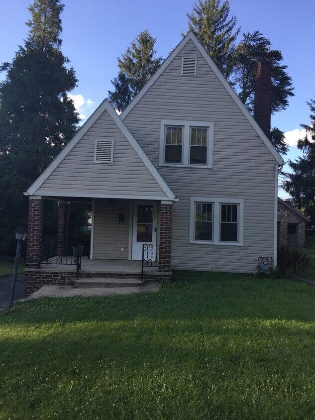 115 Vine St, Fairmont, WV 26554 House Rental in Fairmont, WV