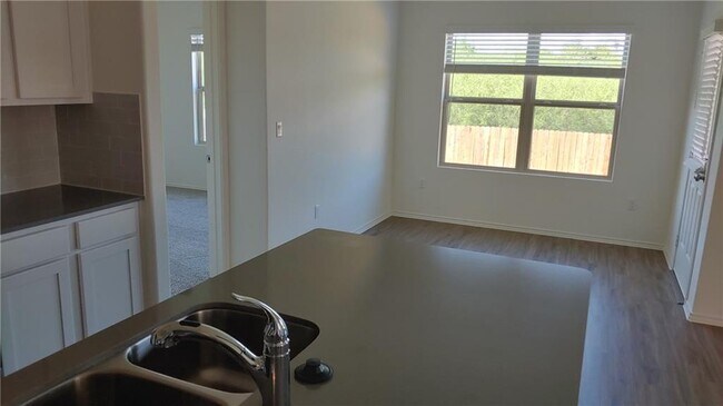 Building Photo - 3916 Fort Collins Way