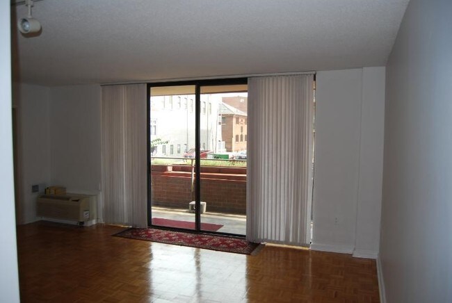 Building Photo - 2141 P St NW
