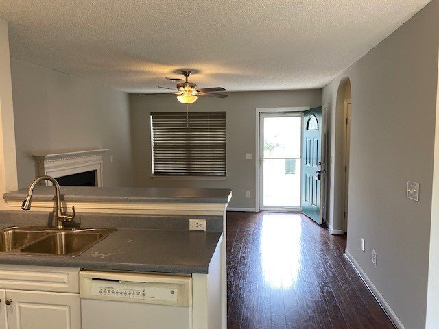 Foto del edificio - 3 Bedroom home in the highly amenitized Windsor Park!