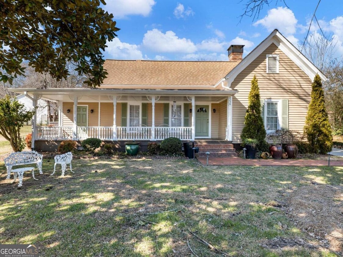5238 Church St, Flowery Branch, GA 30542 House Rental in Flowery Branch, GA