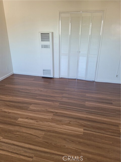 Foto del edificio - 4644 E 56th St