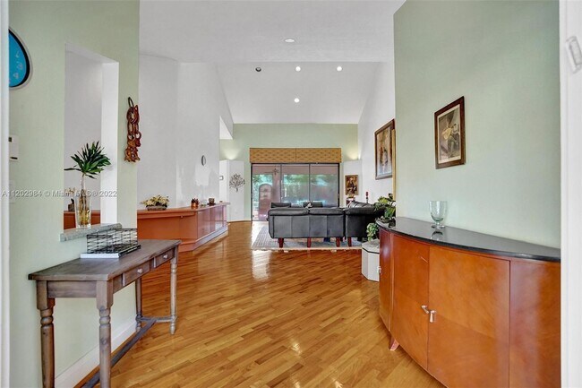 Foto del edificio - 5740 SW 33rd Terrace