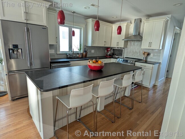 Building Photo - 29 Cameron Ave