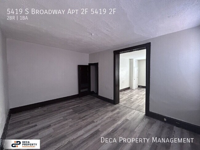 Foto del edificio - 5417-5419 S Broadway