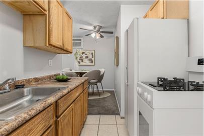Foto del edificio - 6217 Roxbury St