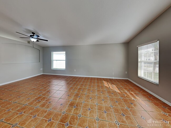 Building Photo - 14131 Colonial Spring Way