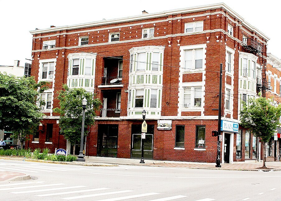 Photo - 230 W McMillan St (Cincinnati, OH) Apartments