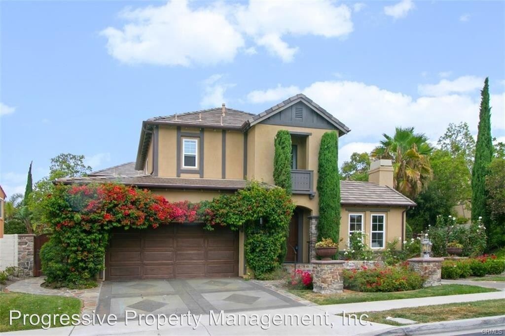 Foto principal - 4 br, 3 bath House - 33 Corte Vidriosa