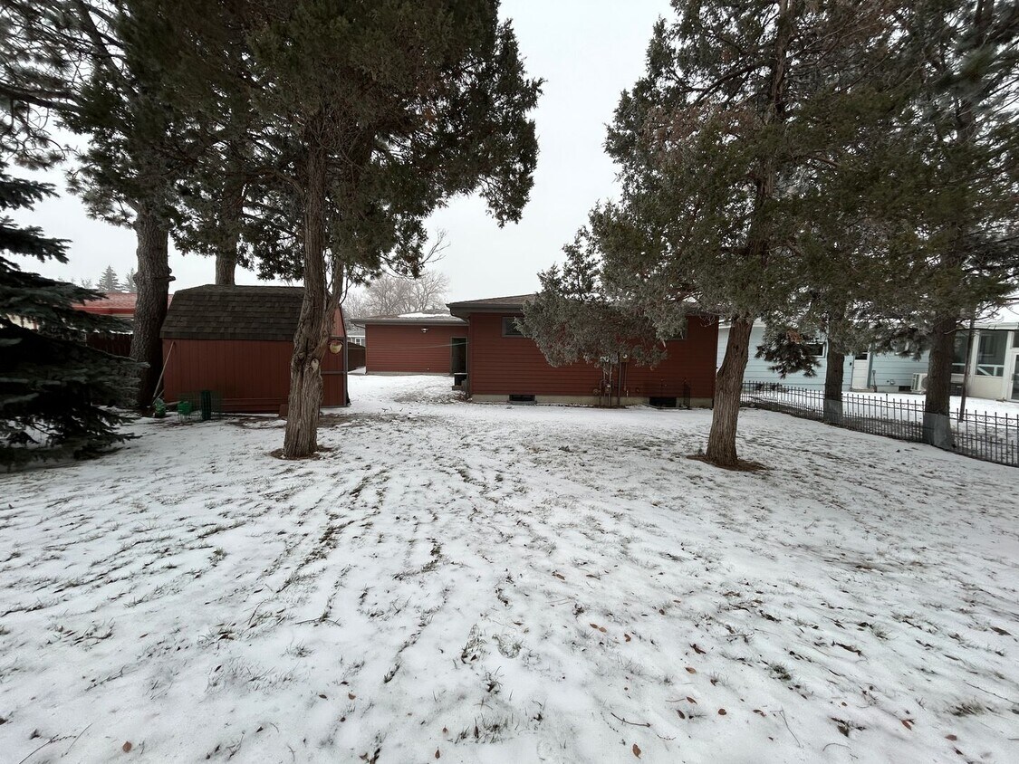 Foto del edificio - Lovely, Spacious 4 bedroom house