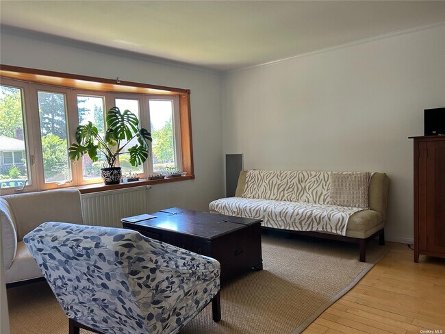 Building Photo - 206 Willets Ln