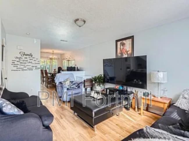 Building Photo - 3602 Huyton Ct