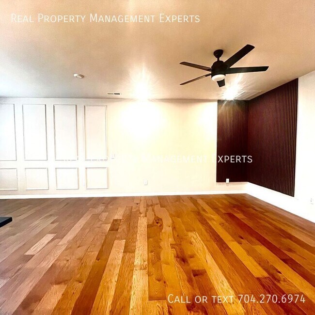 Building Photo - 3162 Hutton Gdns Ln