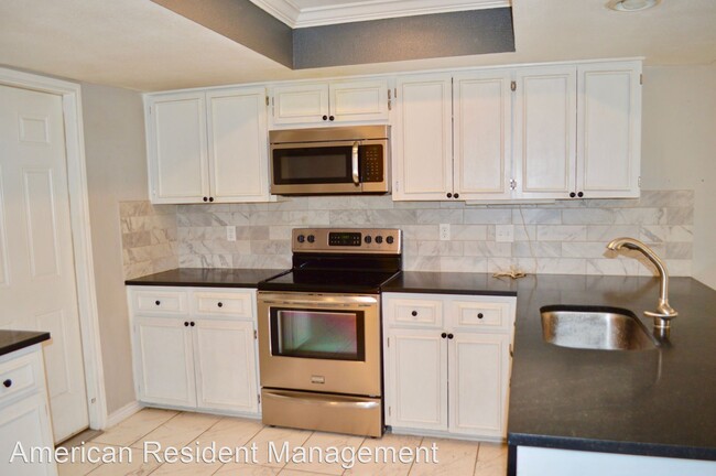 Building Photo - 3 br, 2 bath House - 14613 Hook Dr