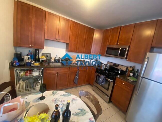 Foto del edificio - 872 Huntington Ave