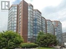 Photo du bâtiment - 701 King St W